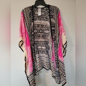 Chico's Boho Paisley Kimono
​Title: ✨ Chico's L/XL (RAYON)